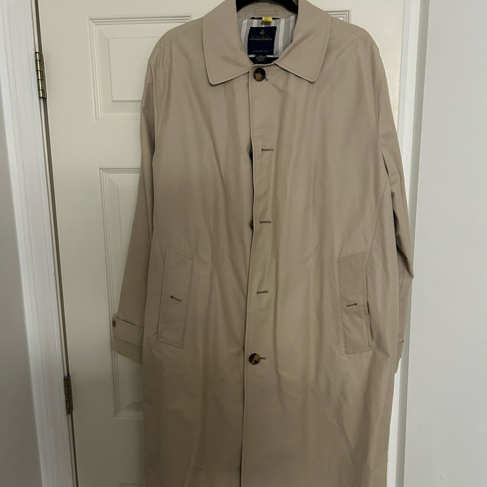 Brooks Brother Tan Trench Coat Size 42R